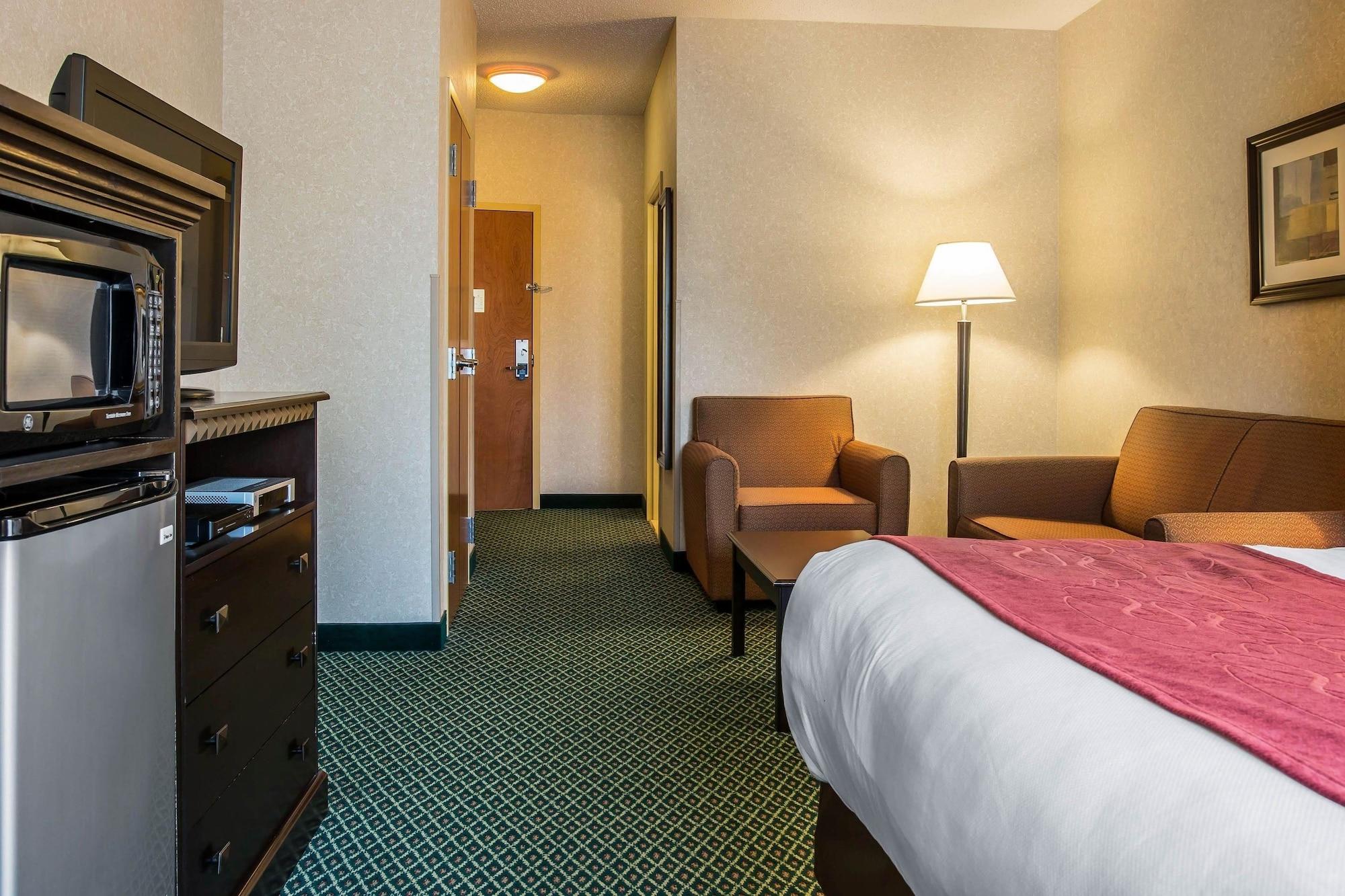 Comfort Suites Canton - Detroit Exterior foto
