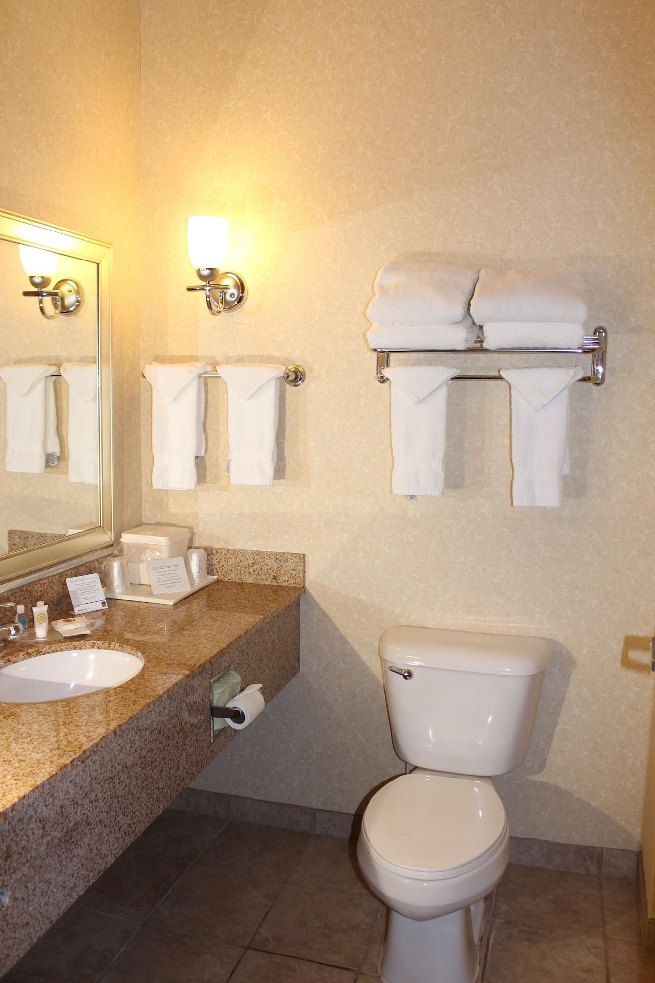 Comfort Suites Canton - Detroit Exterior foto