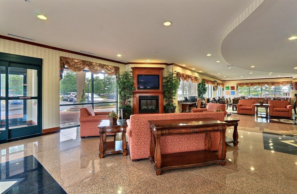 Comfort Suites Canton - Detroit Exterior foto